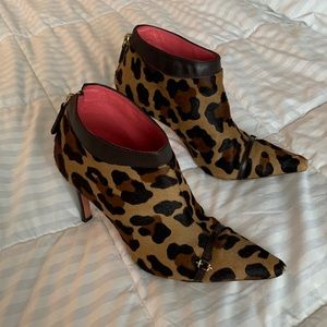 Judith Leiber Leopard Shoes - Size 5.5